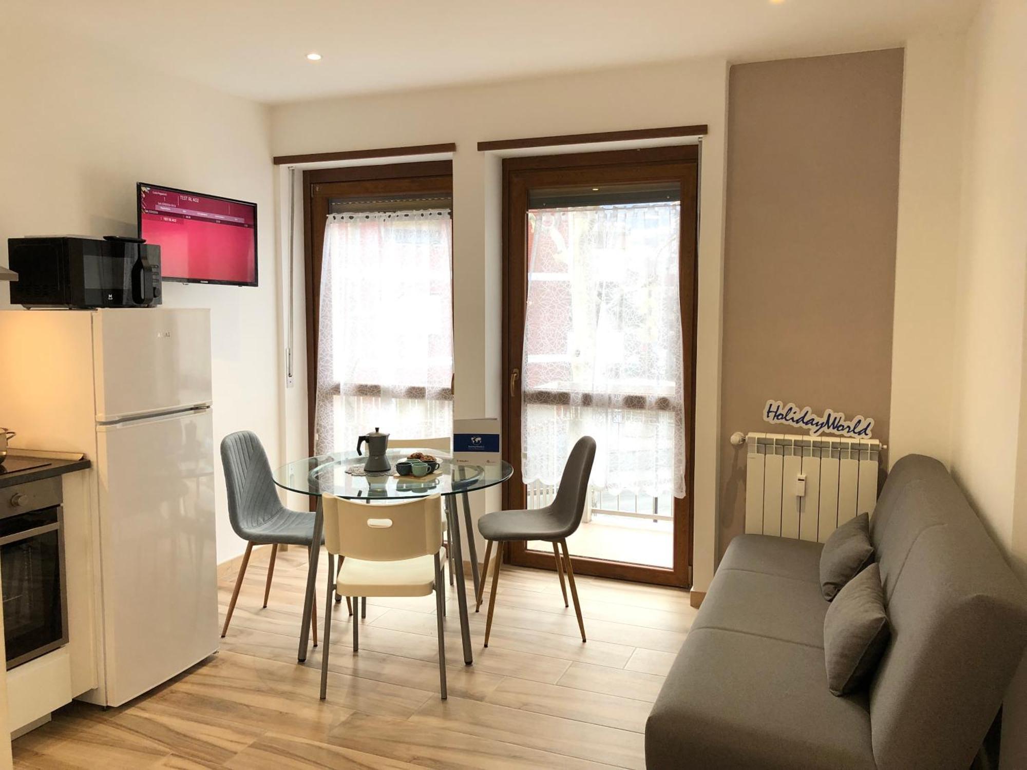 Laura'S House By Holiday World Aosta Esterno foto